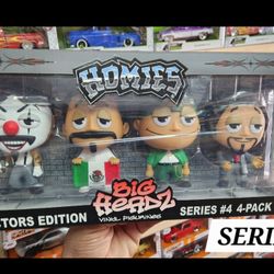 Series #4
4 inch PVC Vinyl Collectible 4-Pack Figure Set