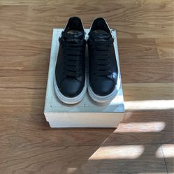 Alexander Mqueen Sneakers Size 8.5/41.5