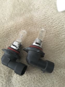 9005 Halogen Headlight Bulb (Pair)