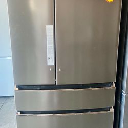 Frigidaire-Gallery-22.1 cu. ft. 4-Door-Refrigerator