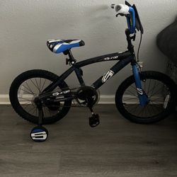 Dynacraft Surge 18 Inch Bike