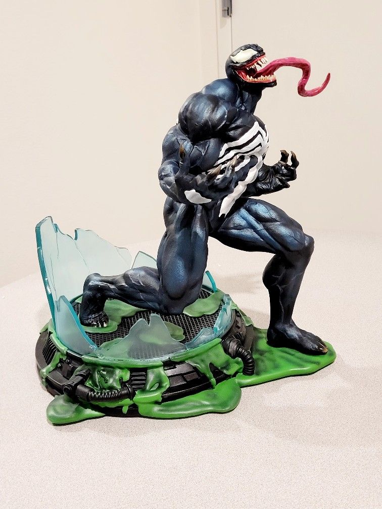 Diamond Select Marvel Premier Coll Venom Statue VENOM