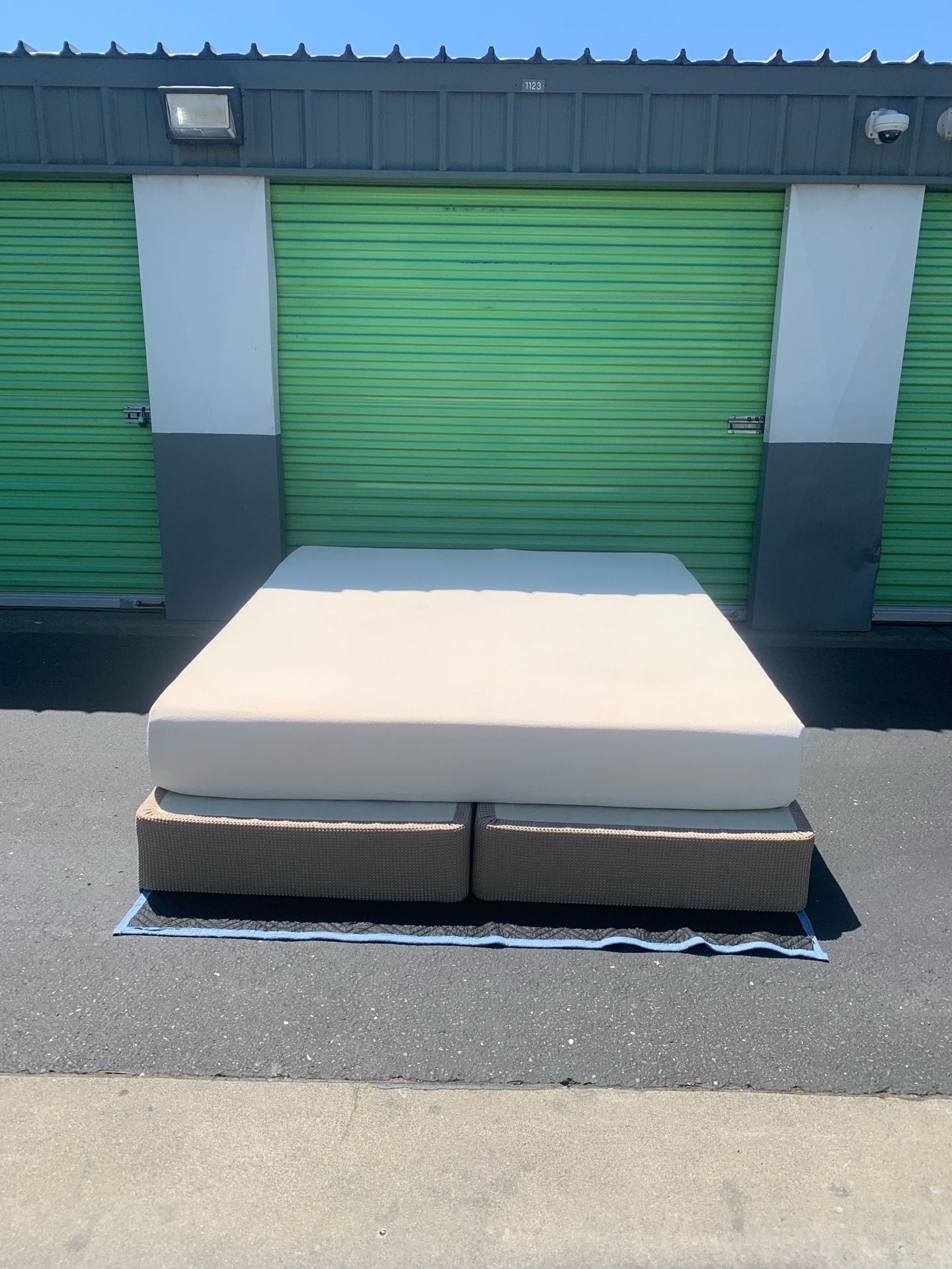 California King Bed