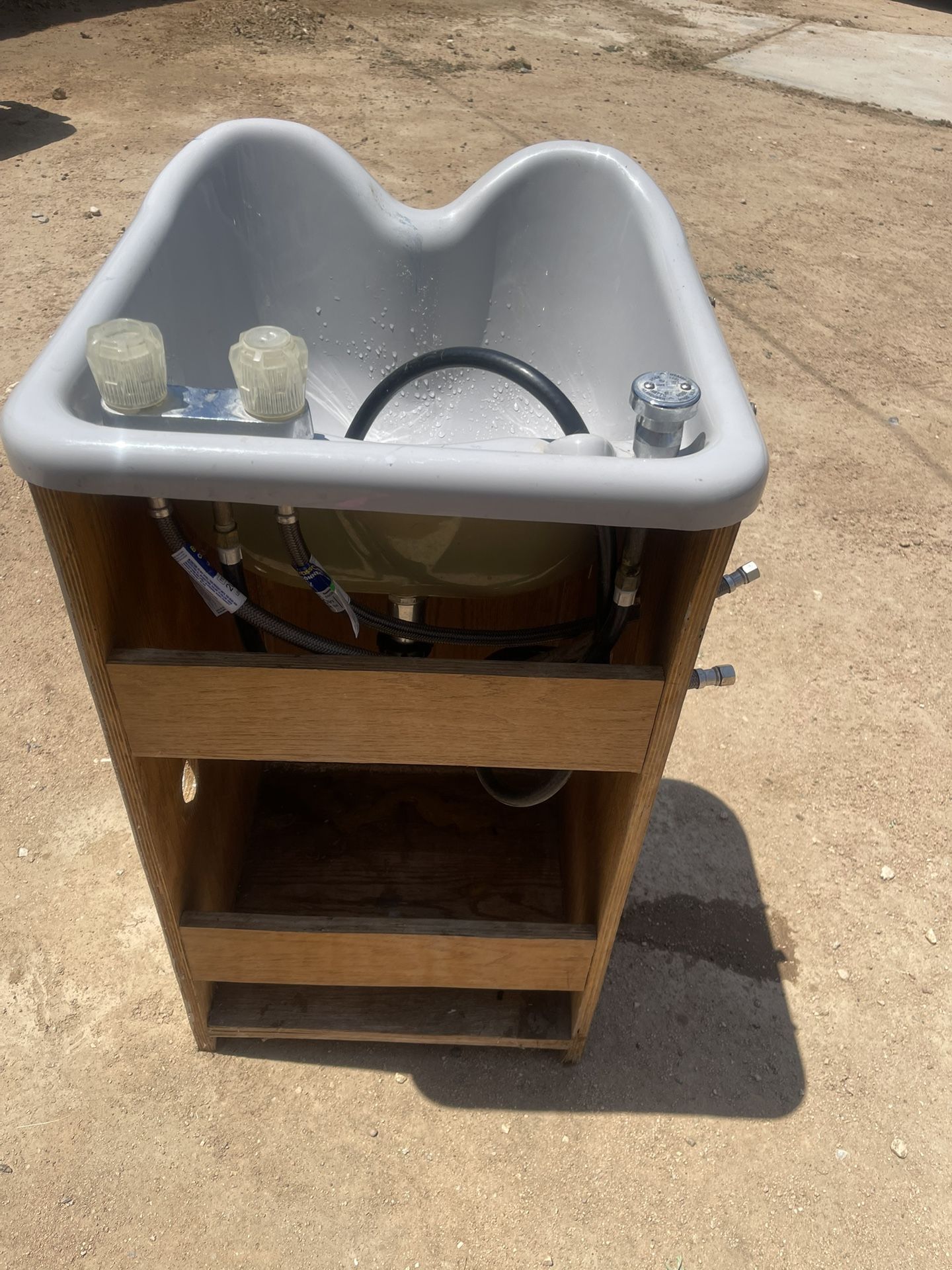 Salon Equipment 