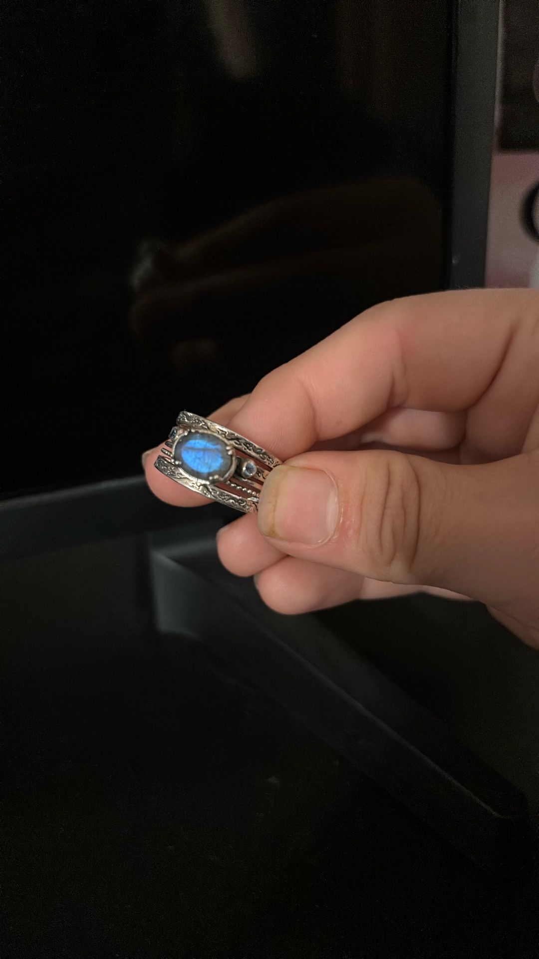Ring Labradorite Crystal