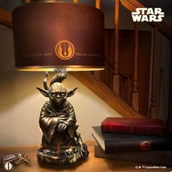 Bradford exchange master yoda lamp rare