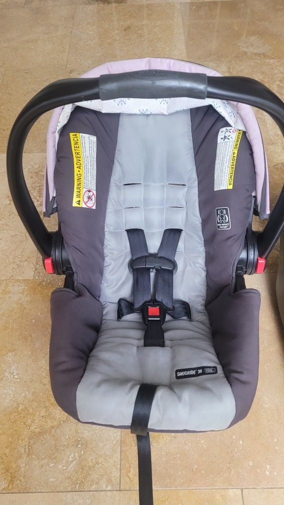 Infant Graco Baby Car Seat.