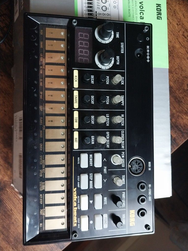 Korg Volca Beats Drum Machine
