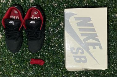supreme dunk lows