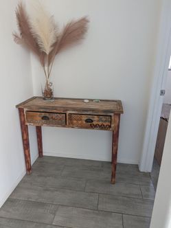 Free accent tables.