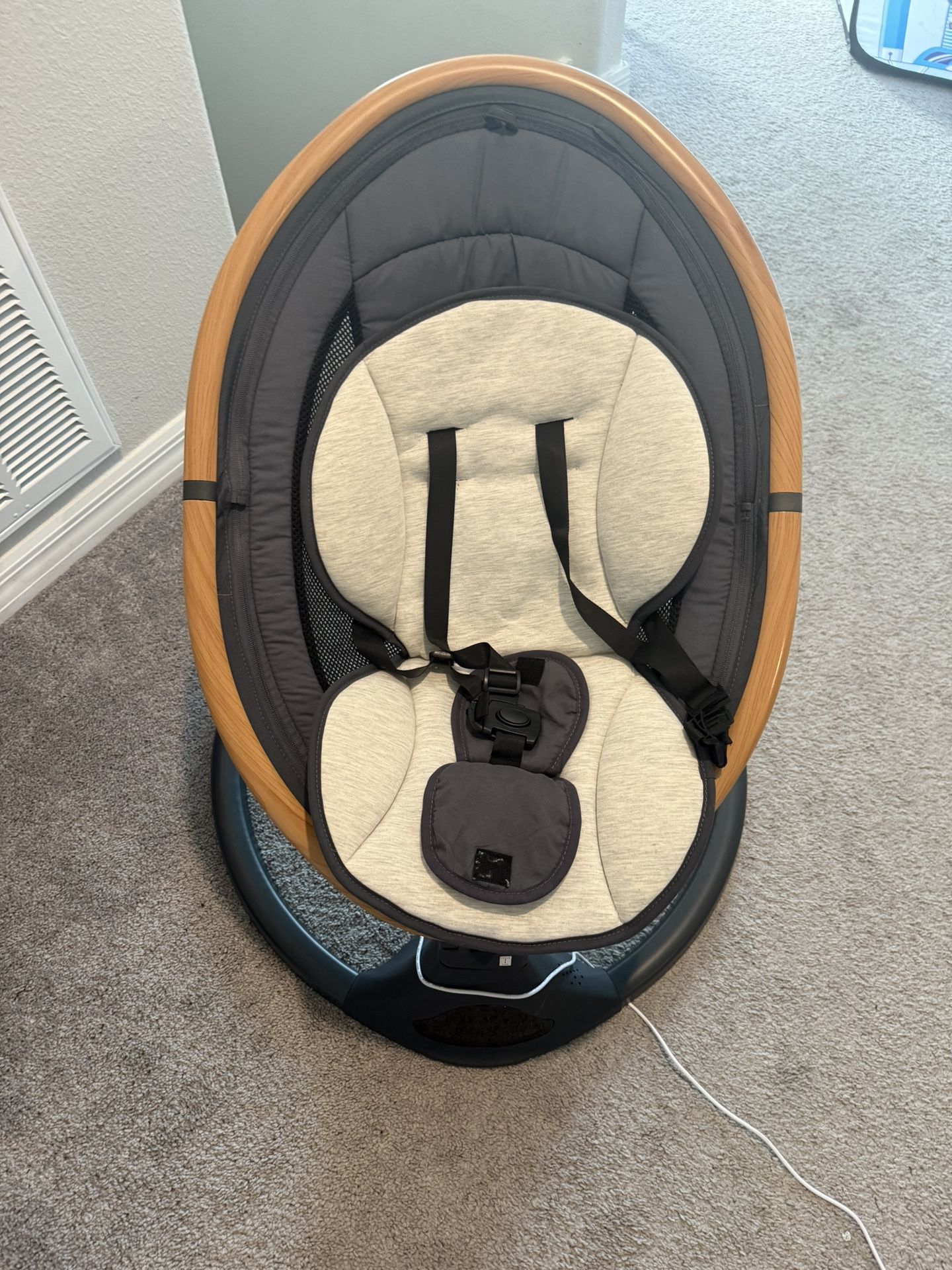 Baby Automatic Rocking Chair