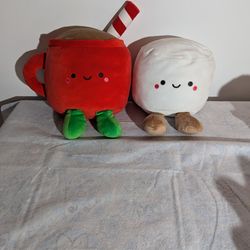 HALLMARK BETTER TOGETHER HOT COCOA & MARSHMALLOW MAGNETIC PLUSH