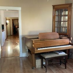 Free Mini Grand Piano