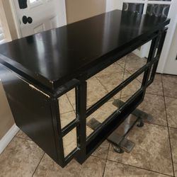 4 Drawer Mirrored Dresser 