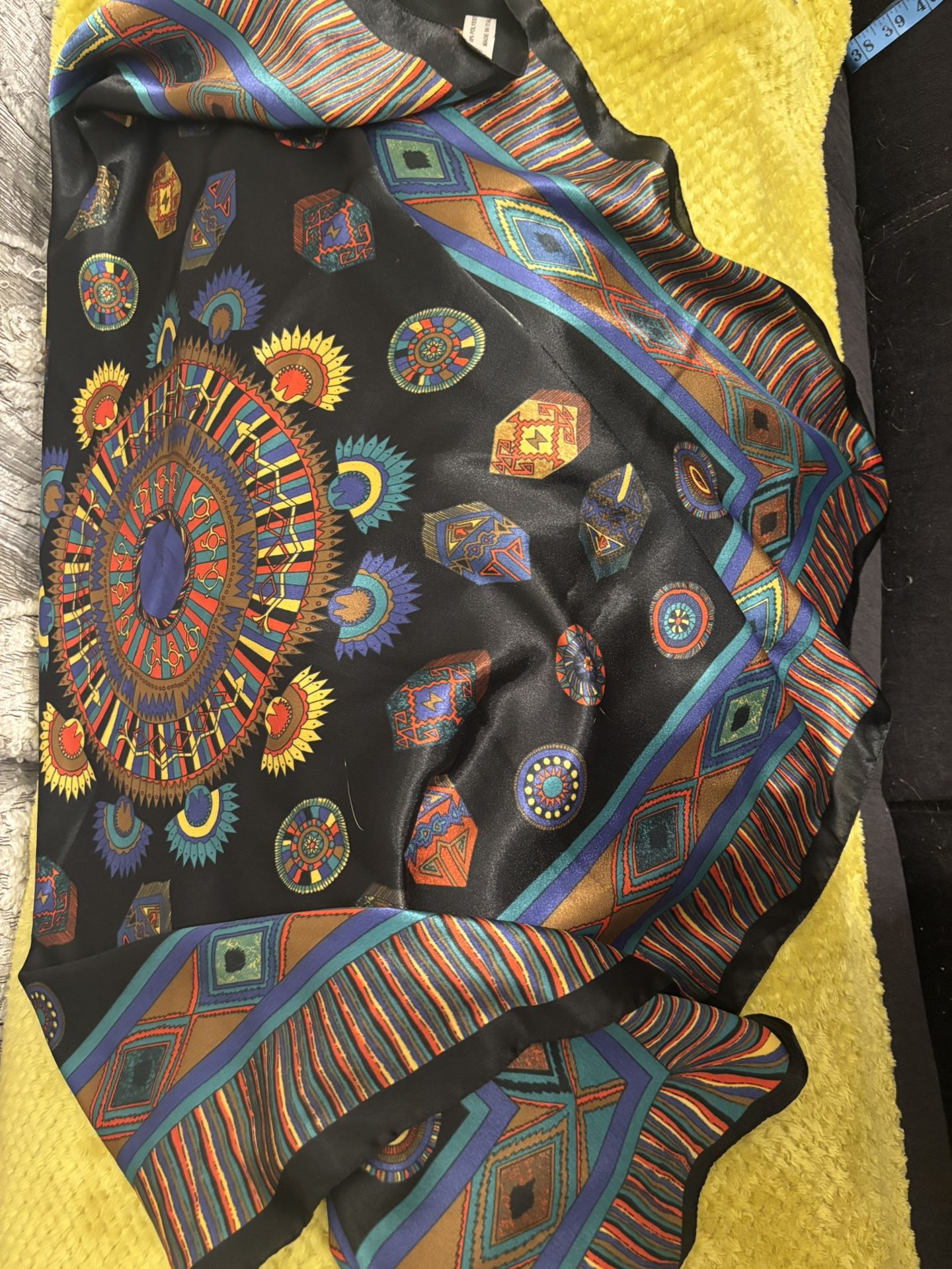 Domanni Scarf