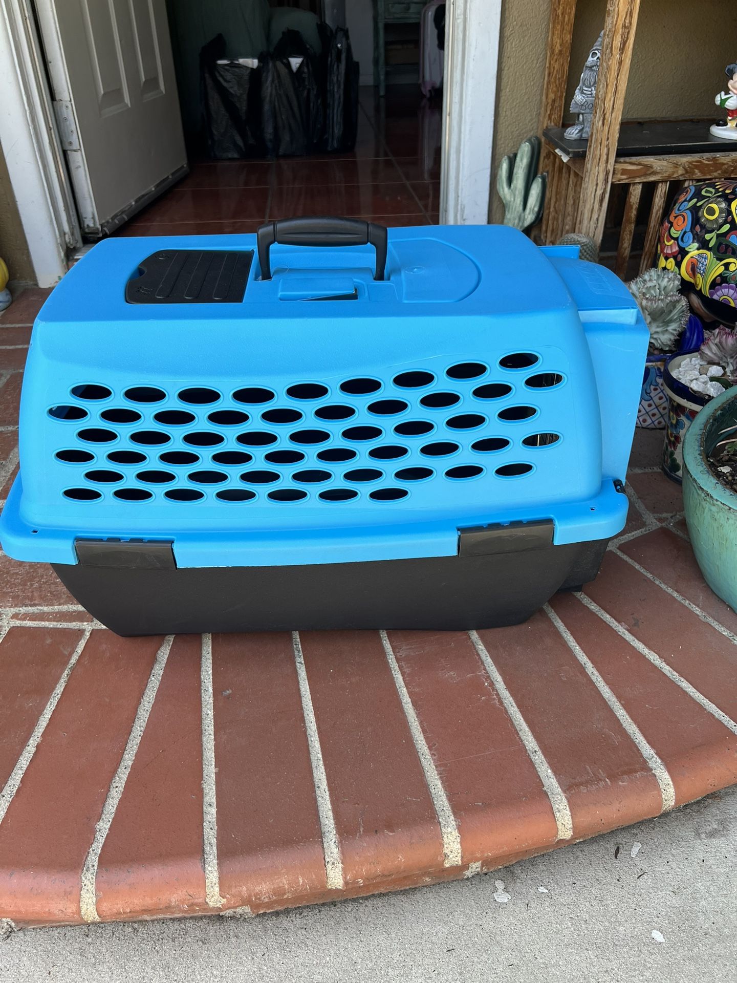 Petmate Pet Porter Fashion Travel Dog Kennel Portable Pet Carrier,medium size