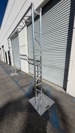 Flat truss set