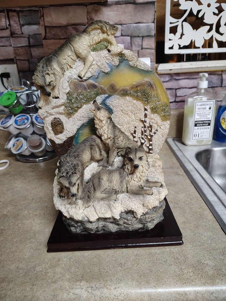 Wolf Statue Figurine
