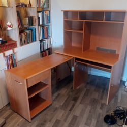 Home office computer desk with extendable peninsula