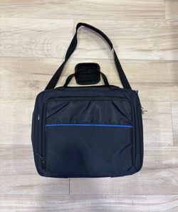 PlayStation 5 Travel Bag – FC24 + Turtle Beach Headphones