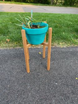 Handmade Oak Plant Stand (Customizable)