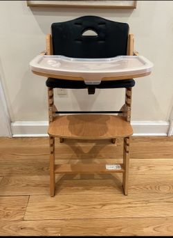 Abiie Solid Wood Highchair