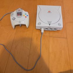 Sega Dreamcast w/ Memory Unit