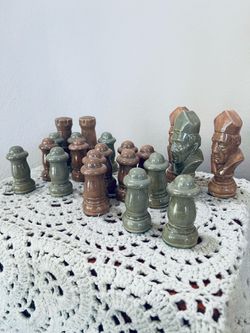 VINTAGE Ceramic Bust Chess Misc  Pieces - Great Chess Decor