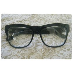 (New with tags) Readers (Non-prescription)