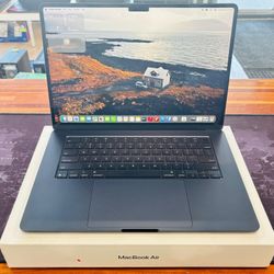 Apple Macbook Air 2025 15” M4 CHIP 16GB RAM 256GB With apple warranty Till may/20/2026 
‼️SPECIAL OFFER ‼️