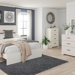 White-5Pc.Dresser,Mirror,Chest,Queen Panel Bed