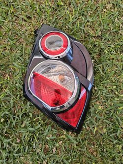 2012-2016 GM Sonic Left Taillight Oem P# (contact info removed)6