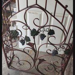 FLOOR AND WALL CANDLE HOLDER DISPLAY 