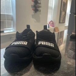 Toddler Girl / Boys Puma Sneakers 