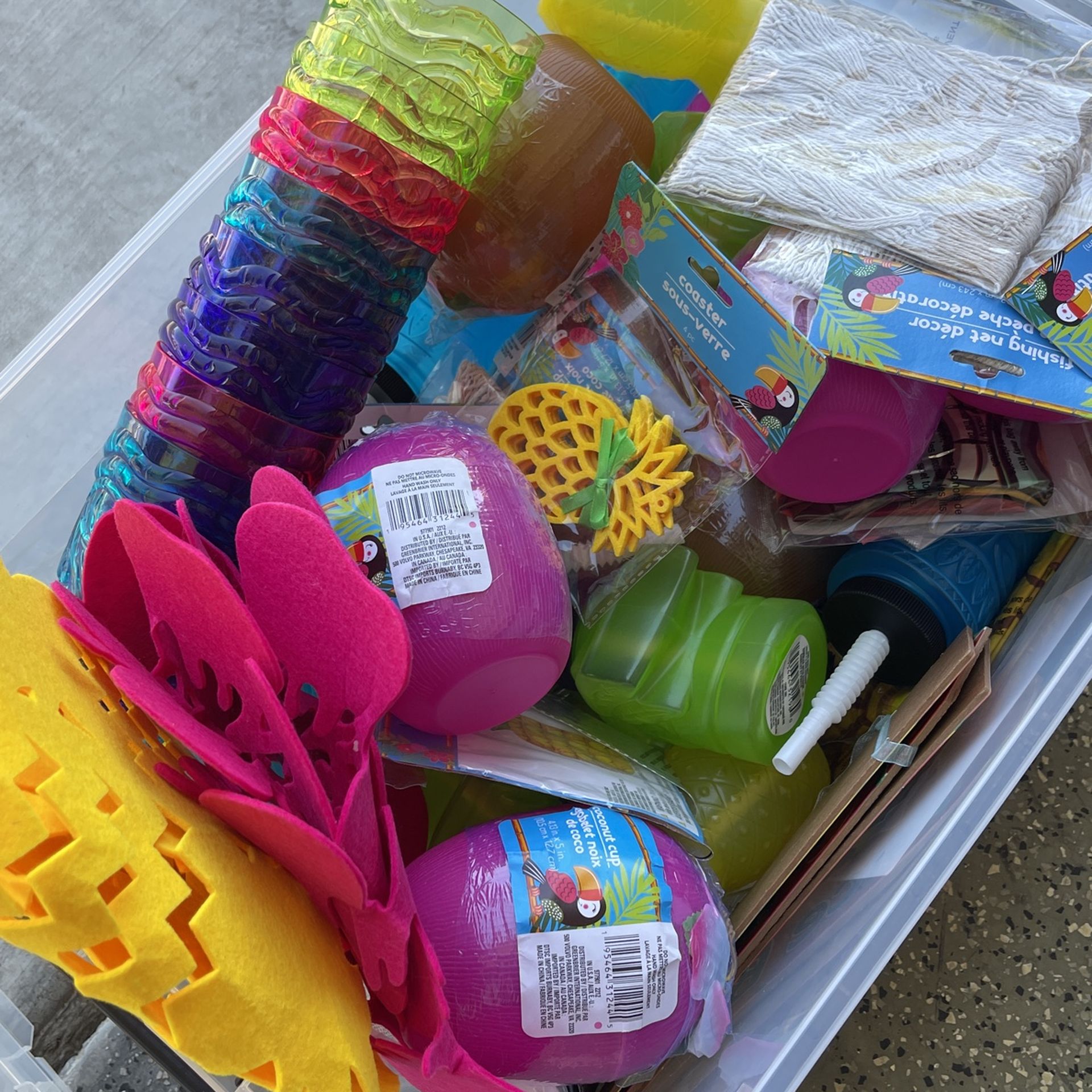 Hawaiian/Luau party Supplies