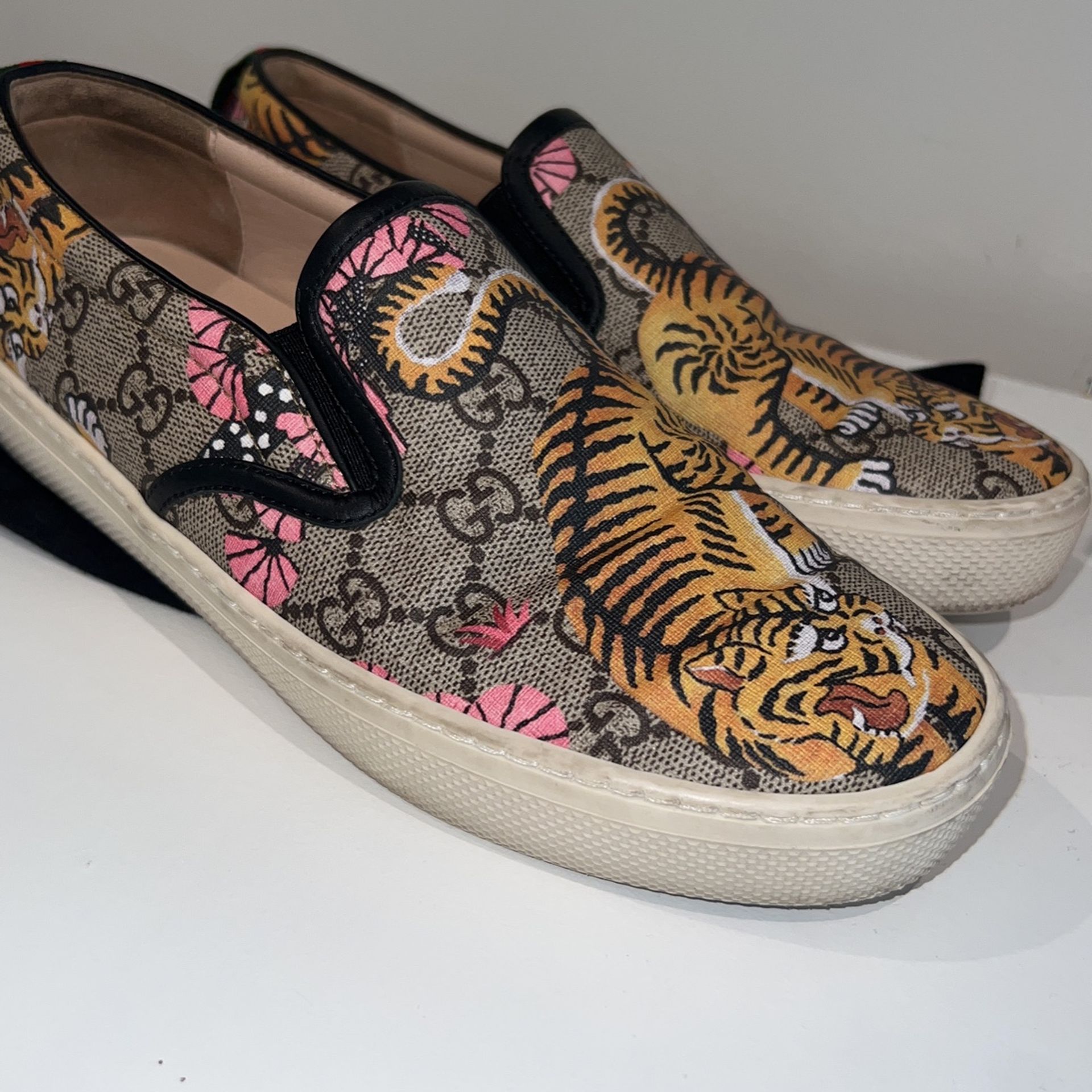 Gucci Tiger Flat