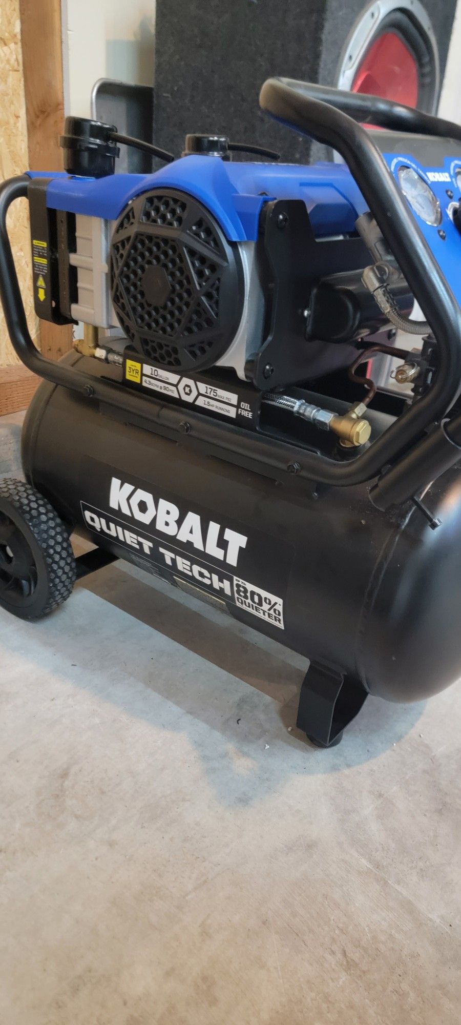 10 Gallong Kobalt Quiet Air Compressor 