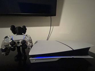 PS5 disc brand new straight out box