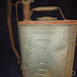 Antique Sprayer / Tank