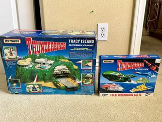 THUNDERBIRDS TRACY ISLAND ELECTRONIC PLAYSET Open Box  With Rescue Pack