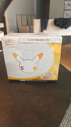 Pokémon 30th Celebration Elite Trainer Box