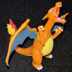 Charizard Pokémon Toy Figure
