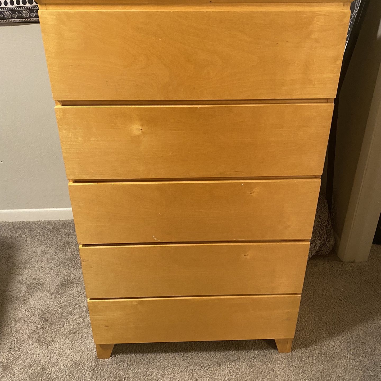 Dresser 