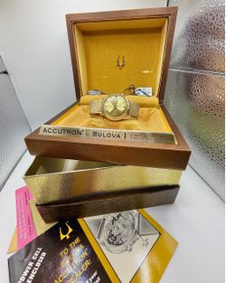 ⭐️ ⭐️ ⭐️ ACCUTRON SOLID  GOLD ⭐️ ⭐️ ⭐️ COMPLETE SET⭐️ ⭐️ ⭐️