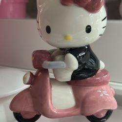 Hello Kitty Scooter Ceramic 🎀
