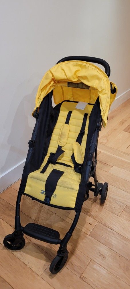 Zoe baby stroller, lightweight, sunshine yellow