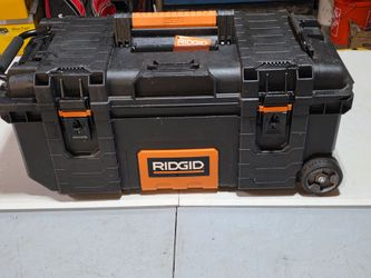 Brand New: RIDGID 28in. Mobile rolling tool box