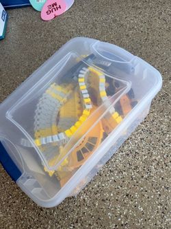 Construction tracks toy