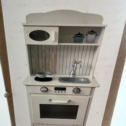 NEW Wooden Pretend Play Kitchen Set for Kids Toddlers Aged 3+