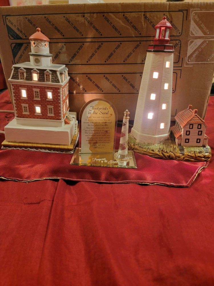 Shoreline Lighthouse Lighted HOME Decor